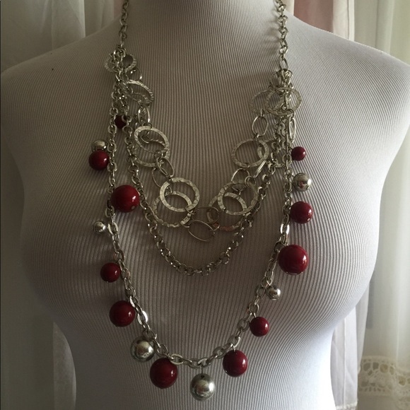 Red and silver circles long layers trendy necklace - Picture 2 of 5